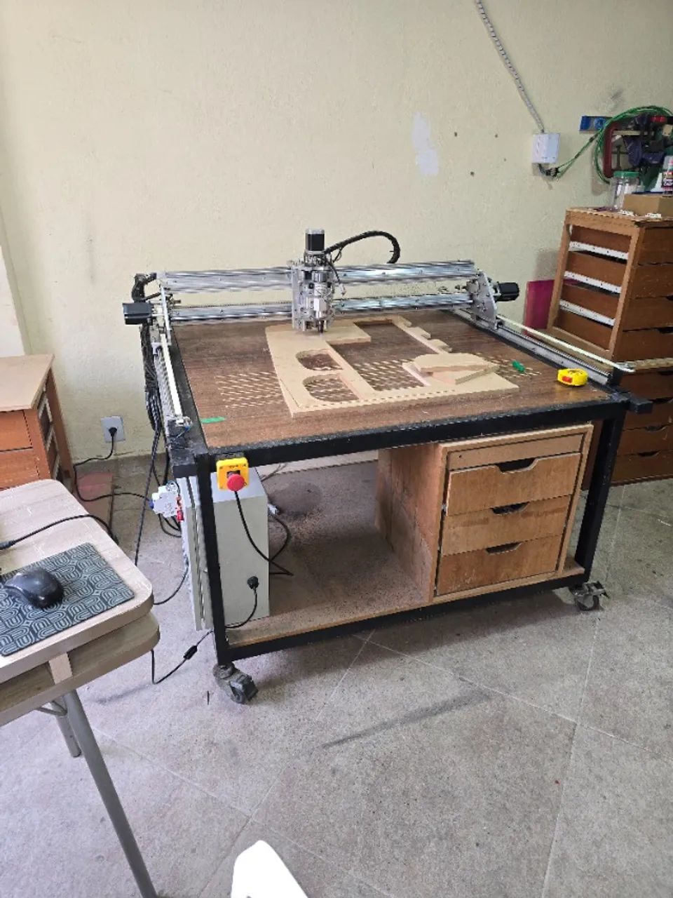 Mach Cnc Router CNC Router, 0,5Hp e Mach 3 - Máquinas para produção industrial - Campo ...