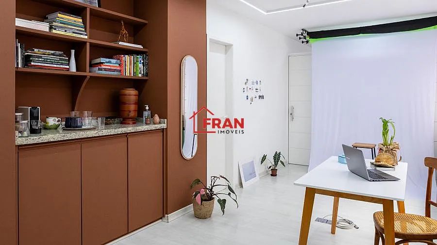 Belissima Sala Comercial com 45m² no Centro de Florianópolis