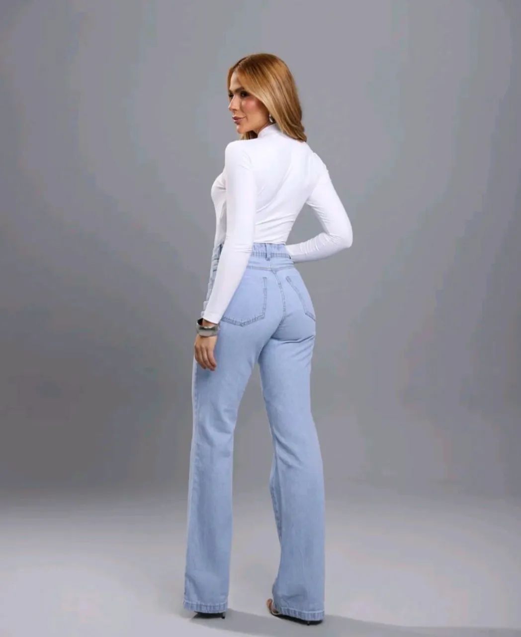 Calça jeans feminina Rhode tamanho 40 - Foto 4