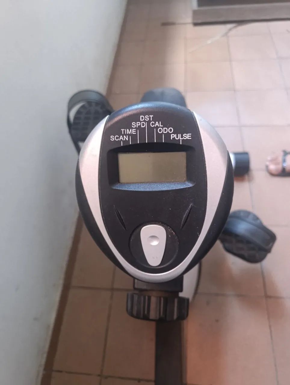 ? Bicicleta Ergométrica à Venda - Relógio Funcionando - Foto 2