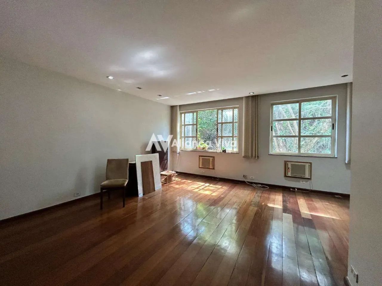 Laranjeiras | Apartamento 3 quartos, sendo 1 suite - Foto 4