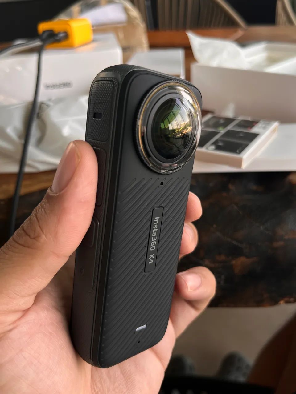 Insta 360 X 4