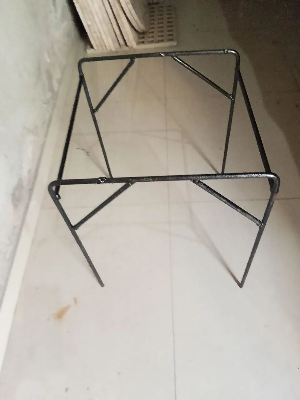 Vendo mesa de centro de granito bege Bahia  - Foto 5