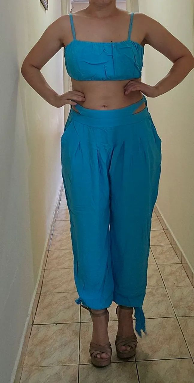 Conjunto azul cropped e calça viscose - Foto 4