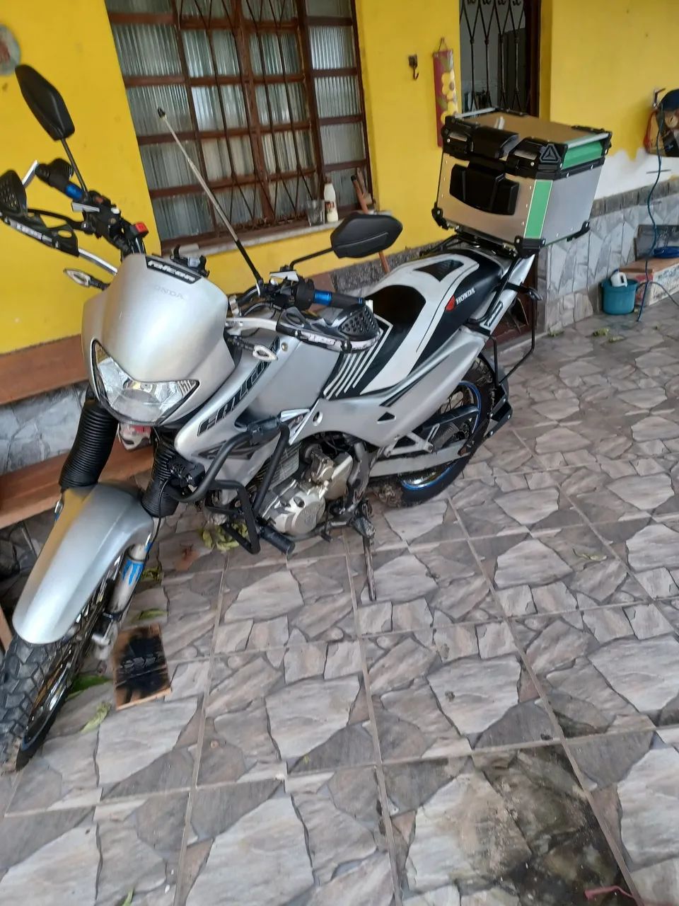 Falcon - Foto 2