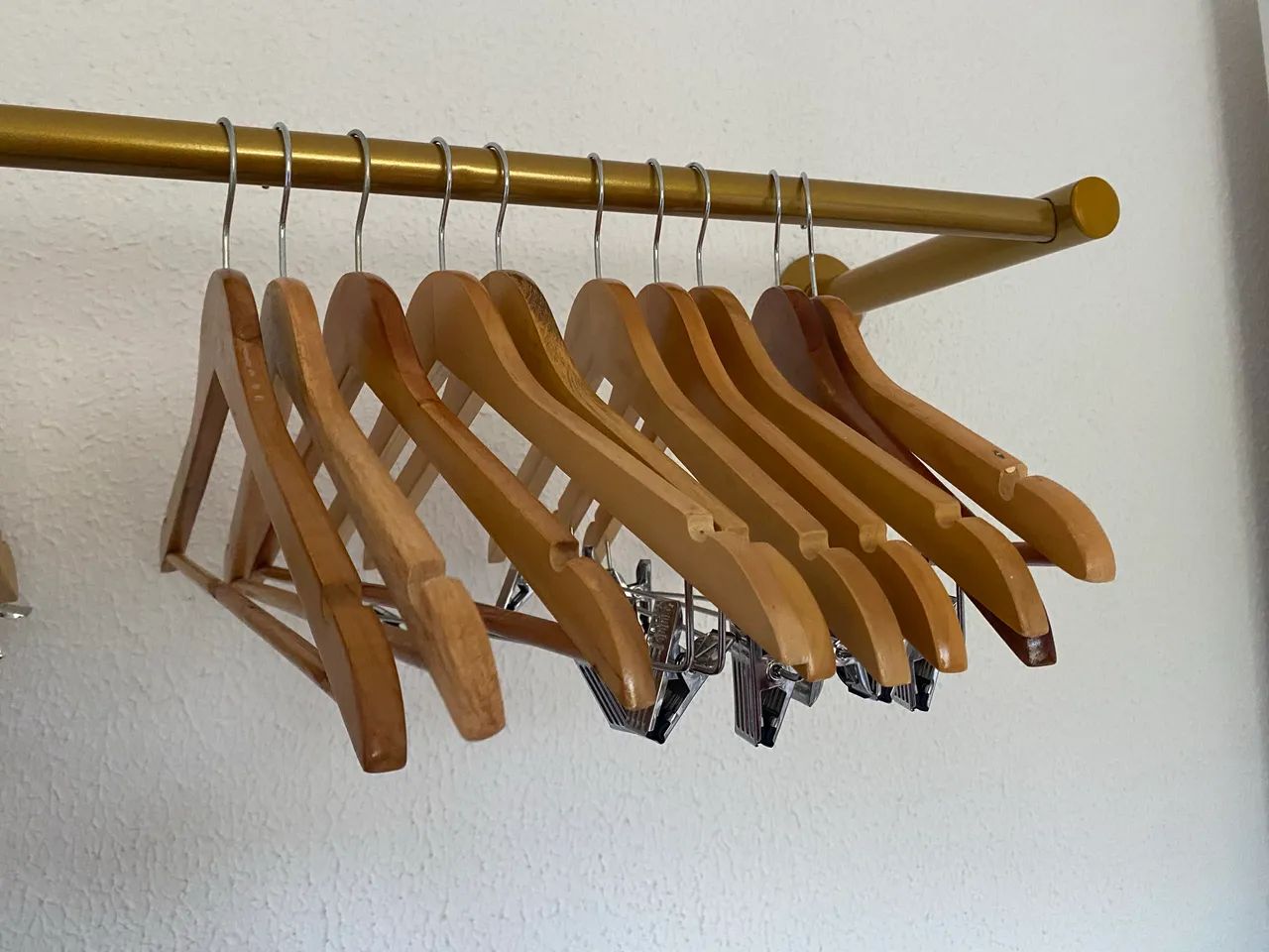 Manequins, araras e cabides de roupas  - Foto 3