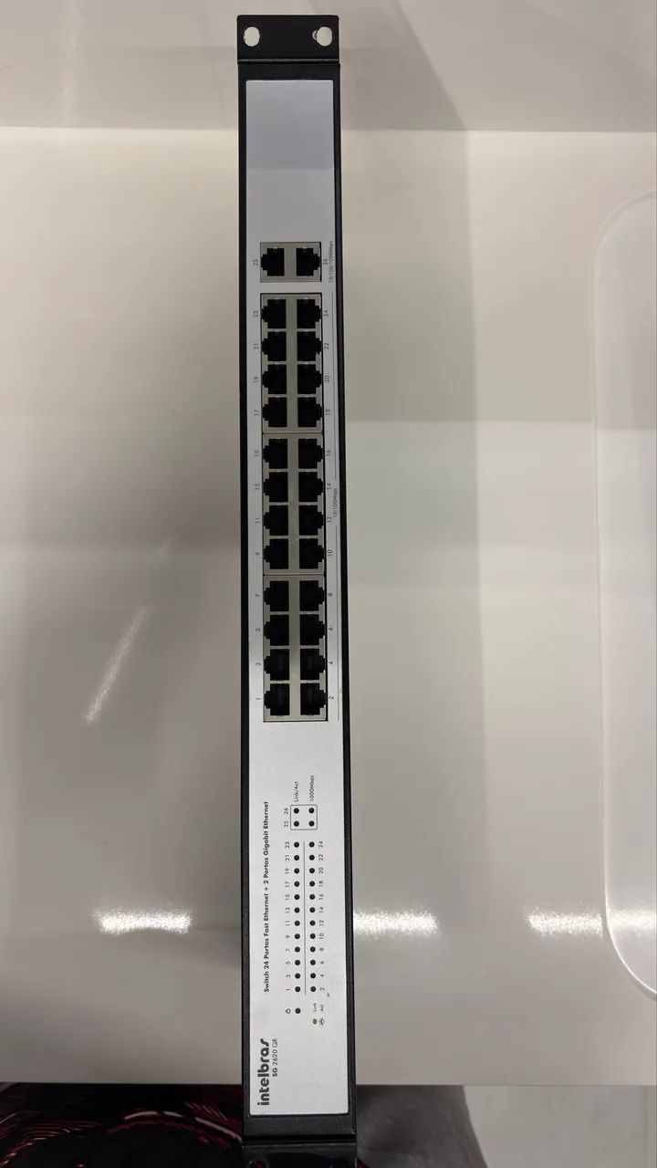 Switch 24 portas  Régua 12 tomadas 10A  Patch 24 portas cat5e - Foto 2