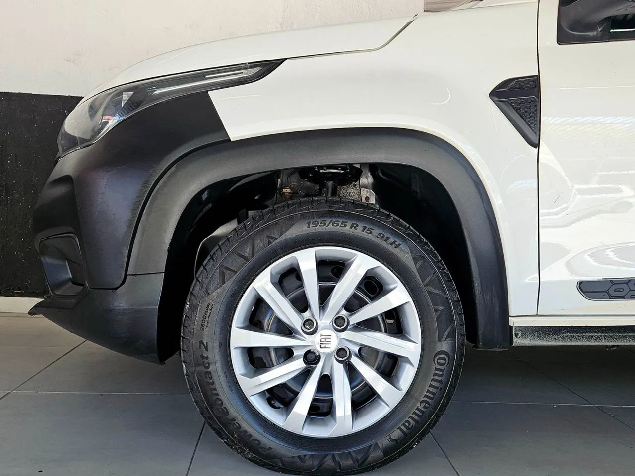Fiat Strada Endurance 1.4 Flex 8V CS Plus 2023 - Foto 3