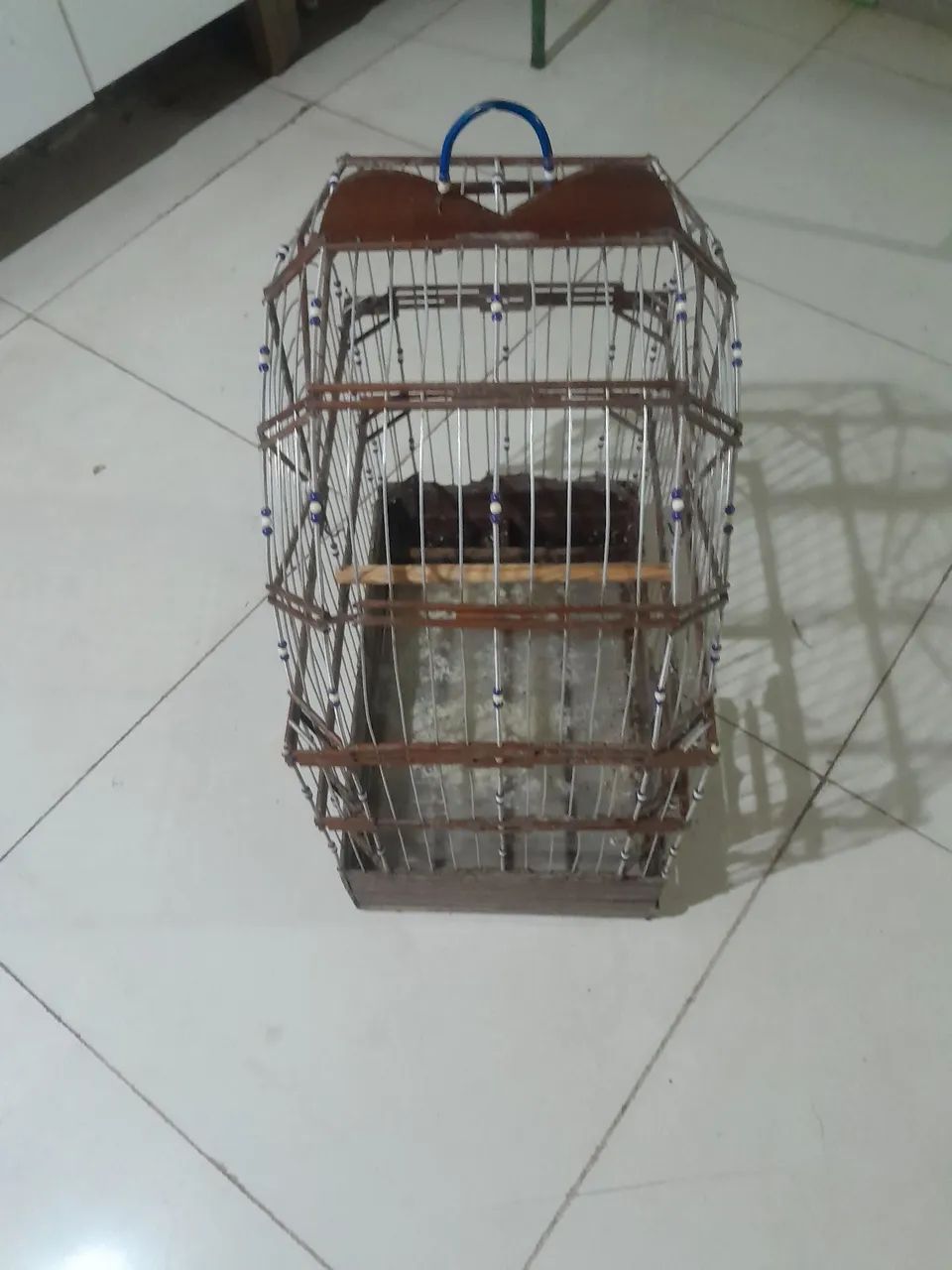 Vende se gaiola 