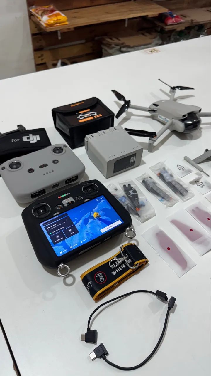 Drone DJI mini 3 fly more combo plus  - Foto 2