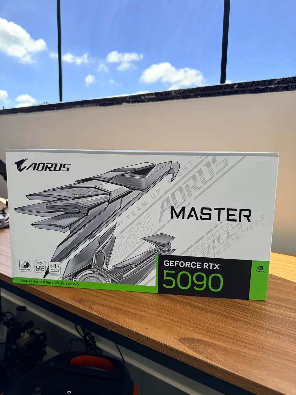 RTX 5090 AORUS MASTER NOVA  - Foto 3