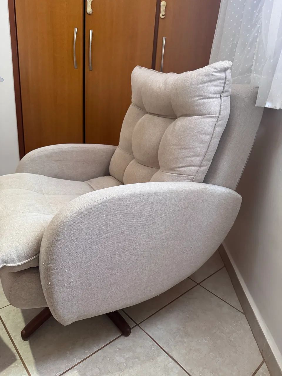 Poltrona amamentação com Puff  - Foto 2