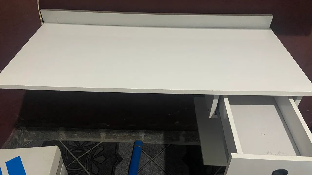 Mesa de computador suspensa  - Foto 3