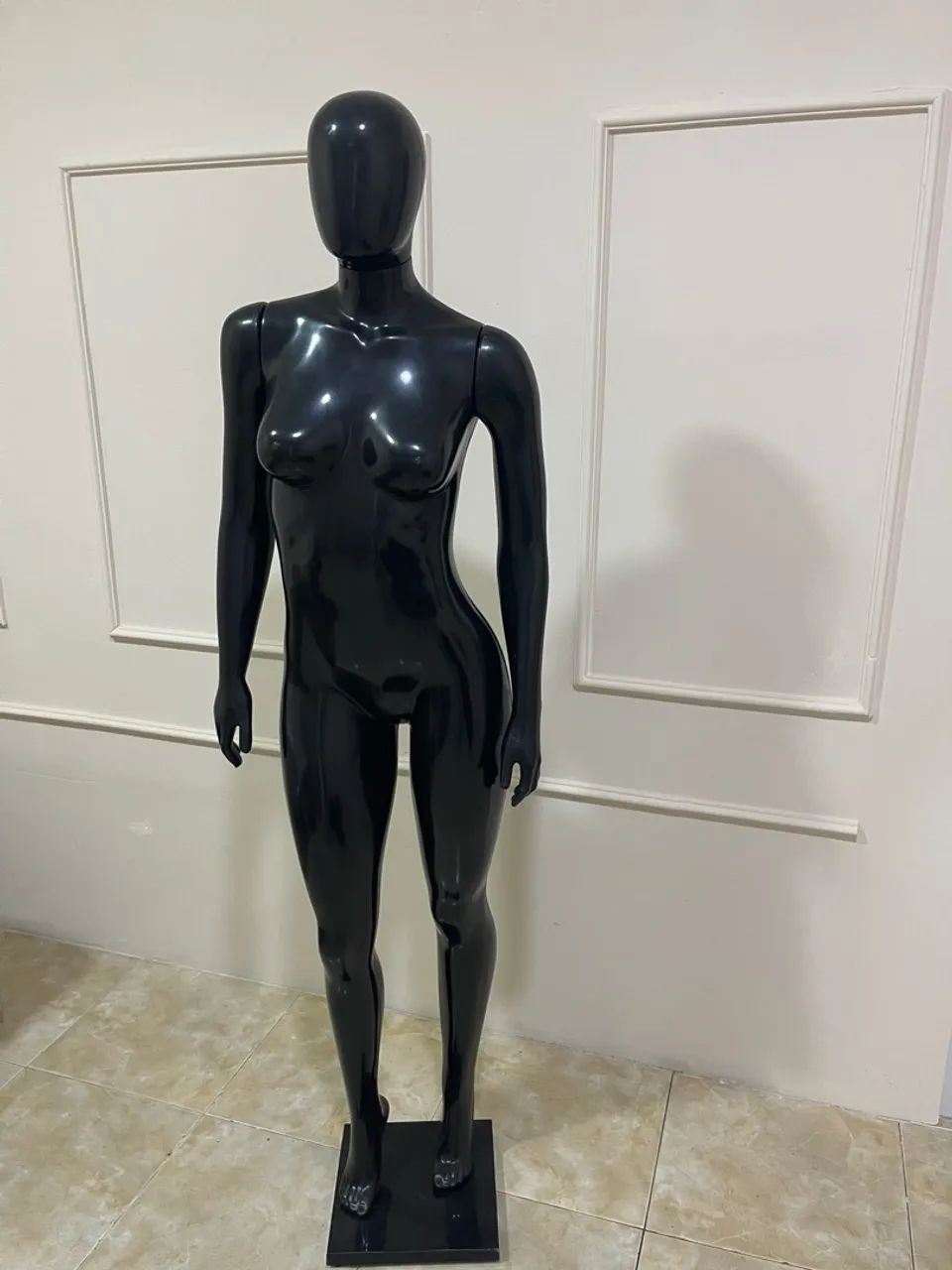 Maniquim  - Foto 2