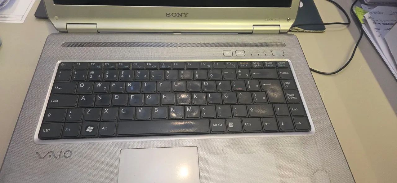 Vendo Notebook Sony vaio usado para retirar peças  - Foto 3