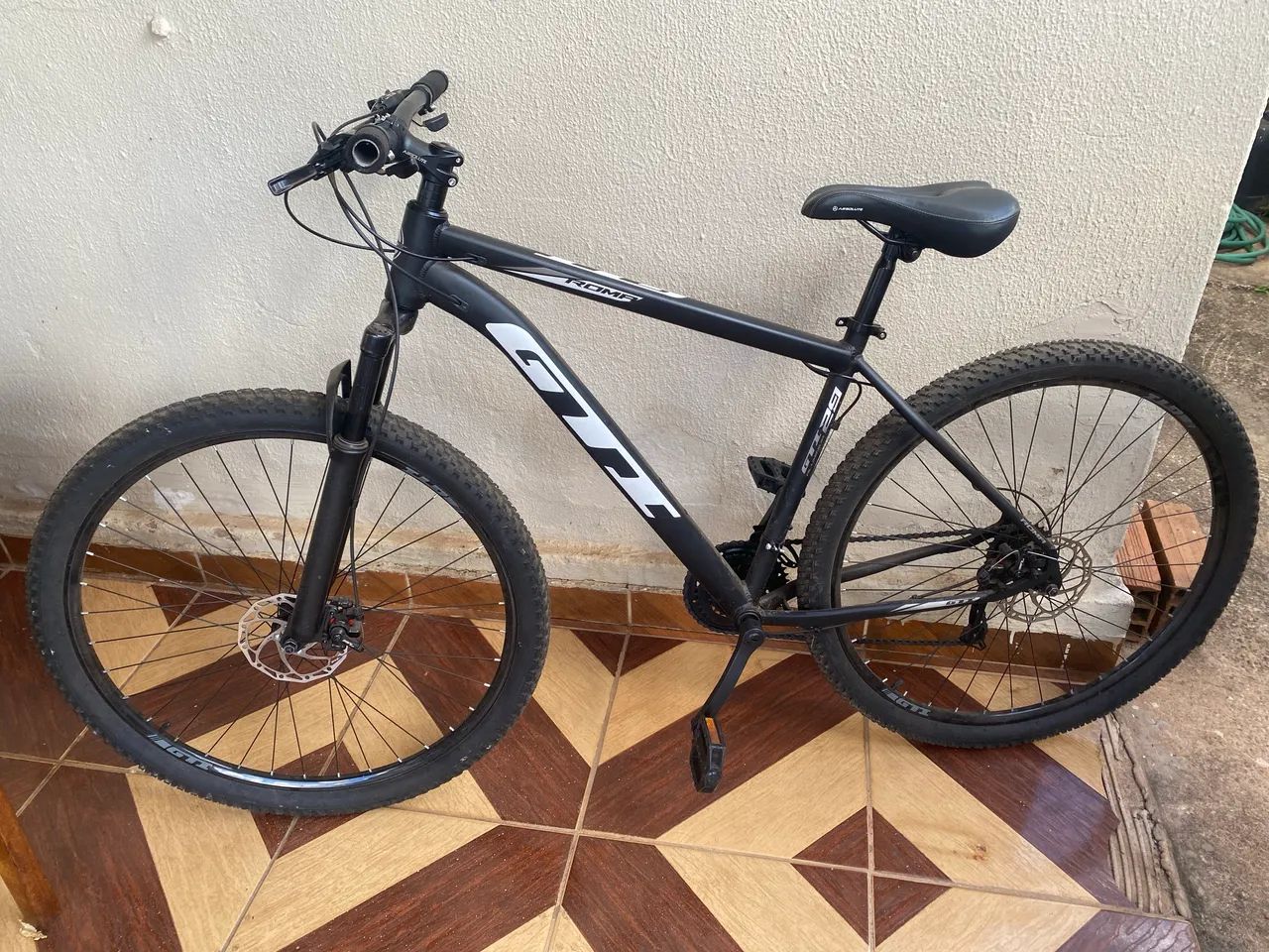 Bicicleta aro 29 semi nova  - Foto 2