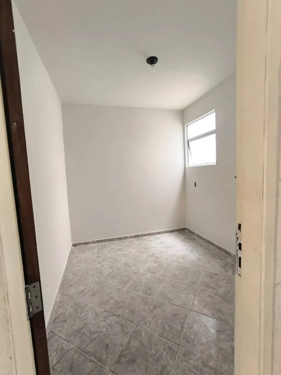 Vendo casa no Bairro Dom Luciano - Foto 5