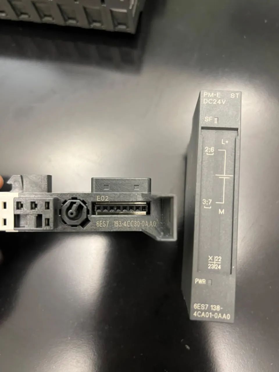 MÓDULO SIEMENS ET200S 6ES7 138-4CA01-0AA0 + BASE E2 - Foto 3