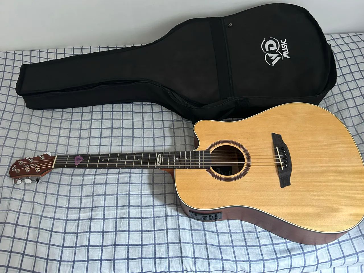 Violão Strinberg