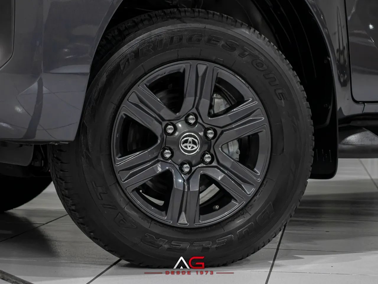 Toyota Hilux CD SR 4x4 2.8 TDI Diesel Aut., foto 14 de 19