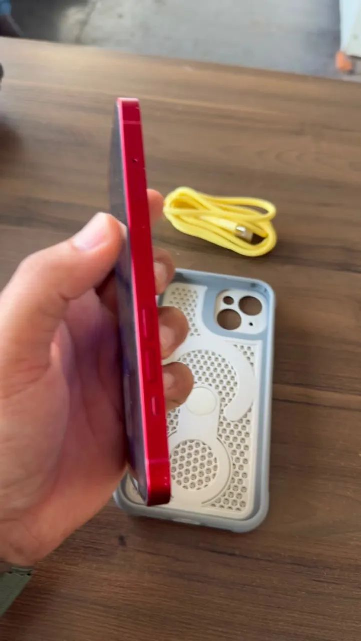IPhone 13 128gb Red  - Foto 4