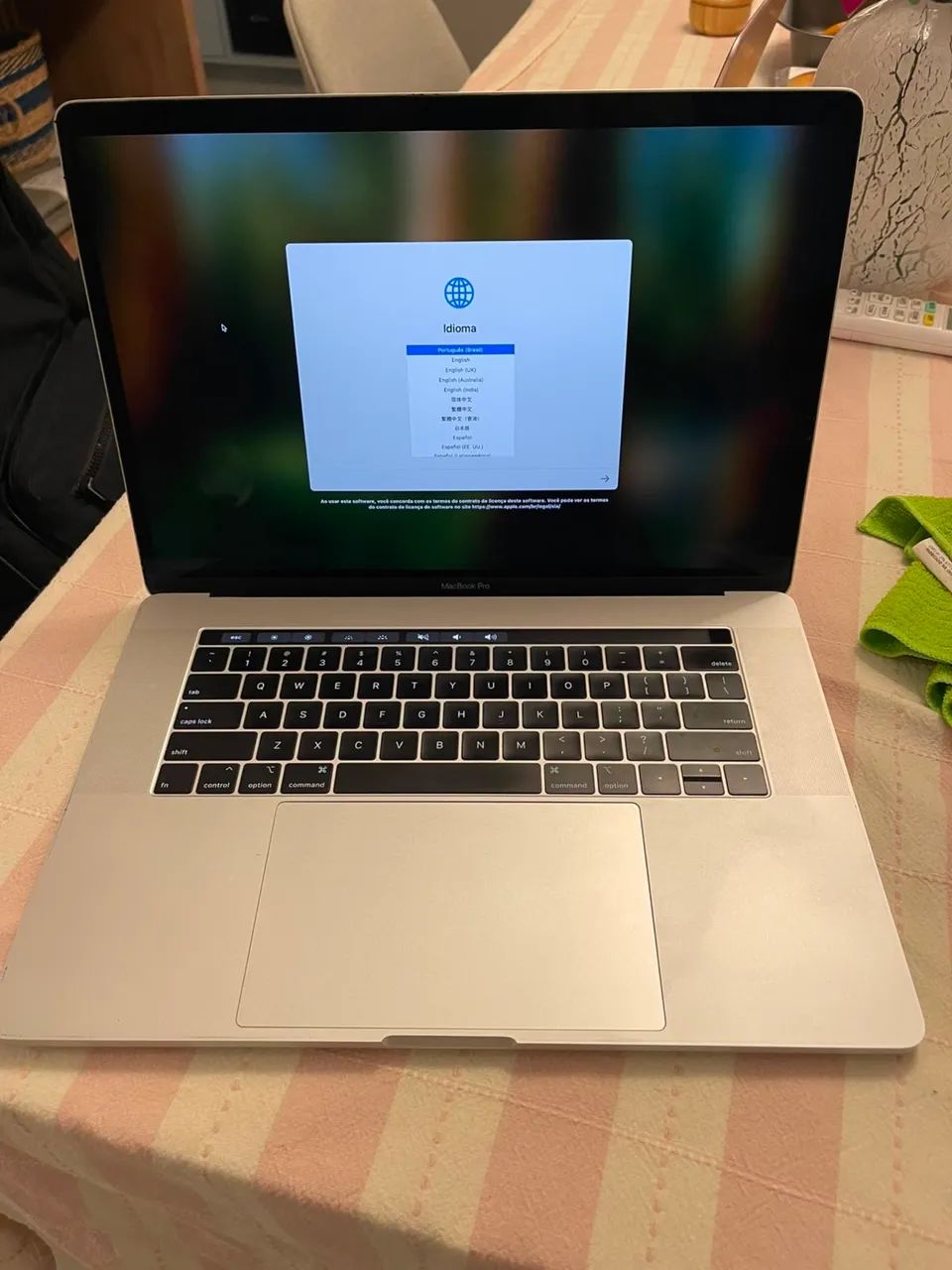 MacBook Pro 15 polegadas - 2019 - Intel core i9 - 16gb RAM - 512 ssd - Foto 2