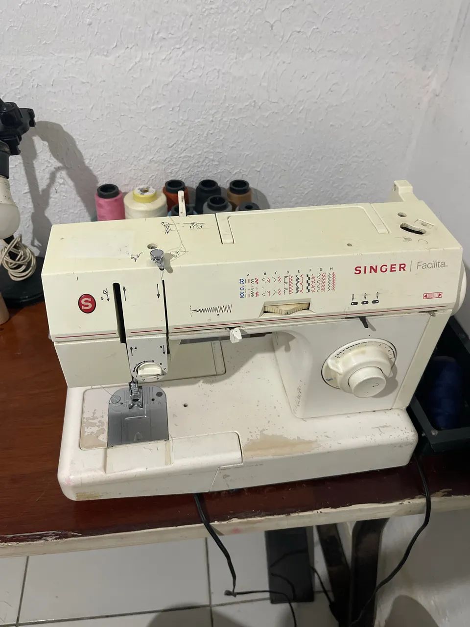 Máquina de costura singer - Foto 4
