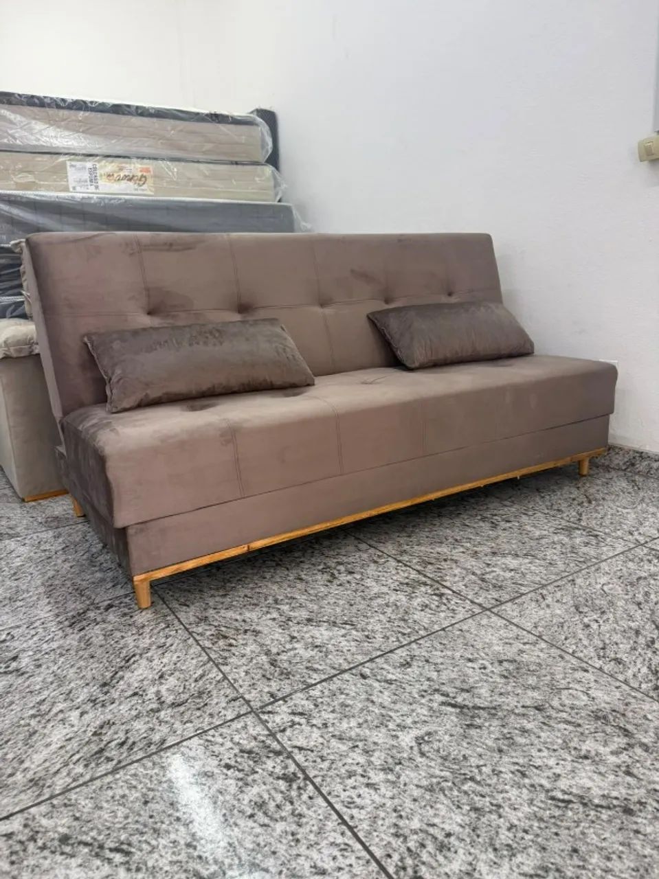 SOFÁ-CAMA CASAL 1,80M EM VELUDO ? CONFORTO E PRATICIDADE - Foto 4