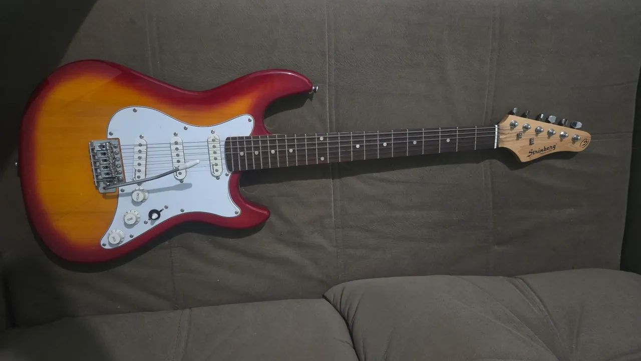 Guitarra quase nunca usada - Foto 4