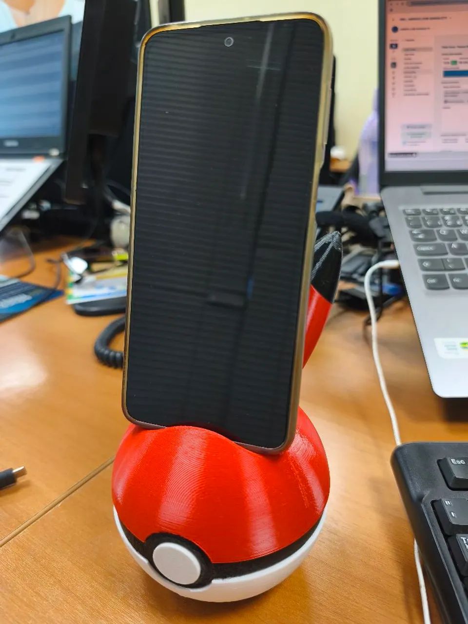 Última Unidade - Suporte de Celular Pokéball Edition - Foto 2