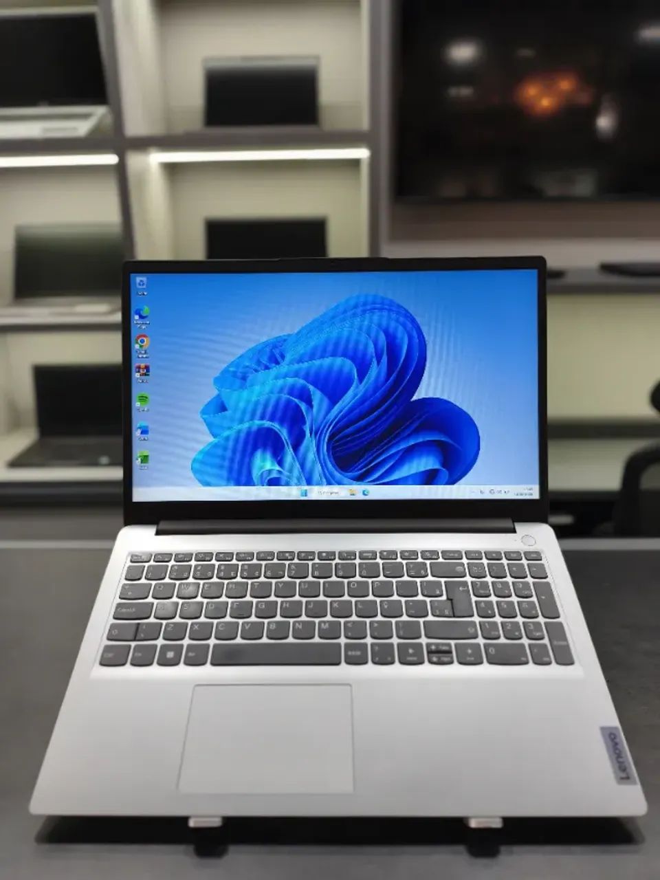 Notebook Lenovo Ideapad 1