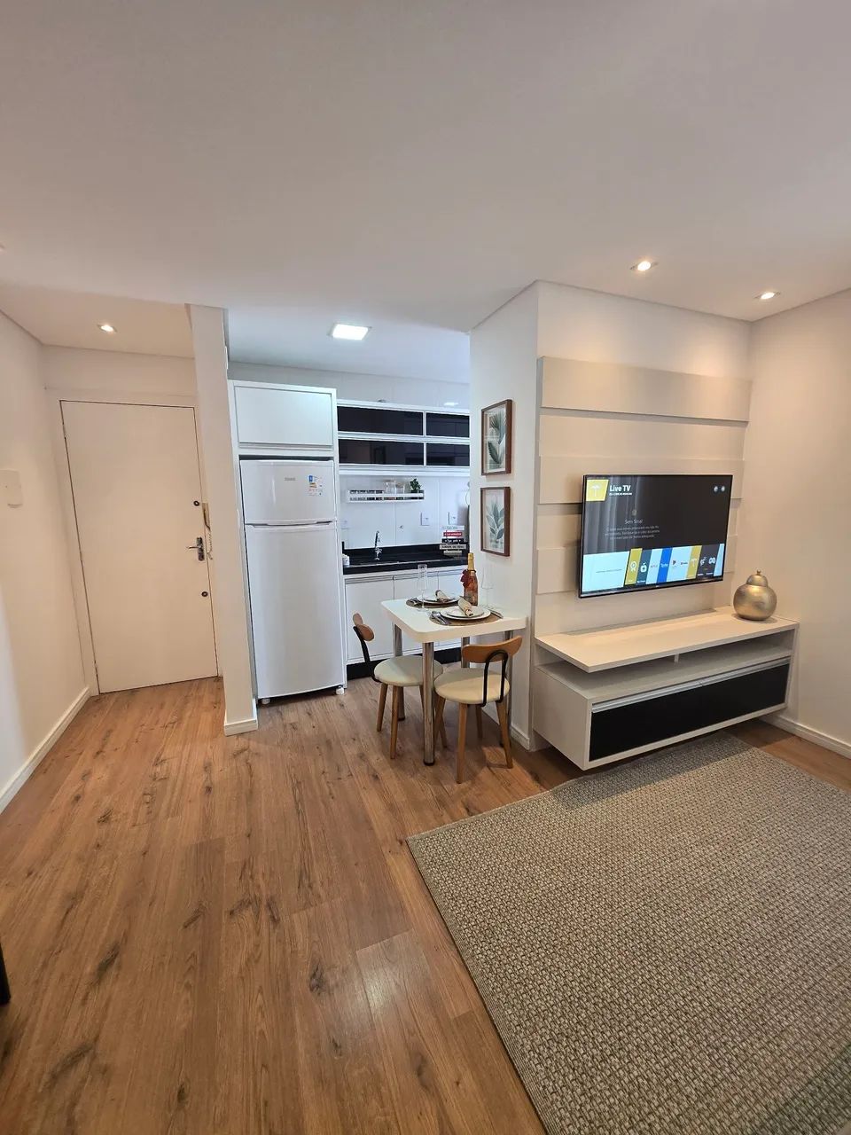 Apto Mobiliado e Decorado 