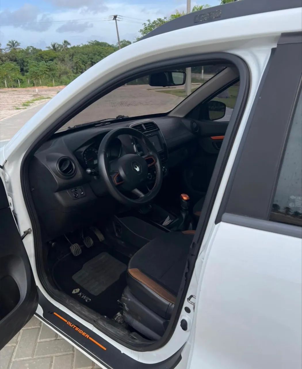 Renault Kwid Outsider 1.0 Flex 12V 5P Mec. 2020 - Foto 4