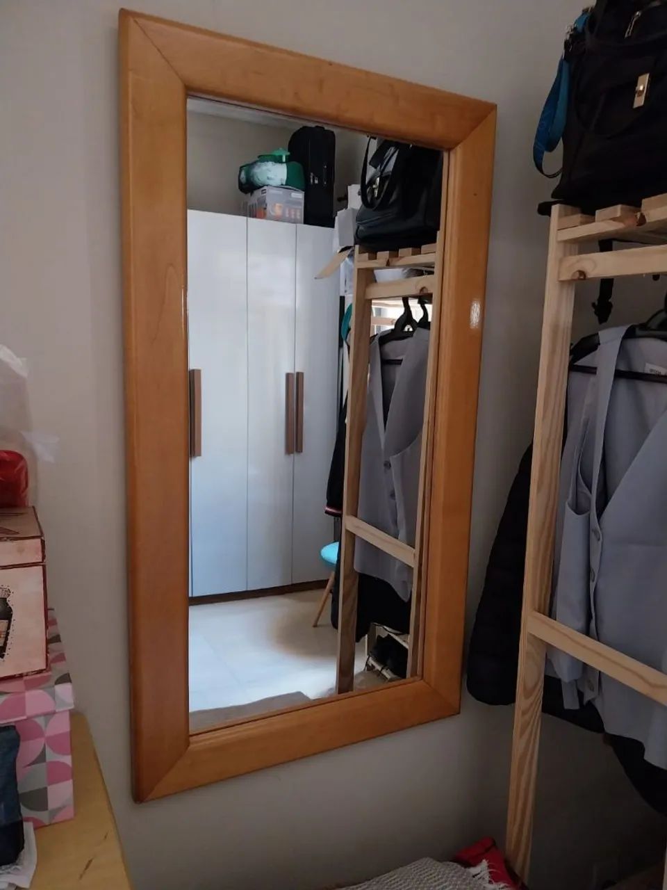 Cômoda com espelho