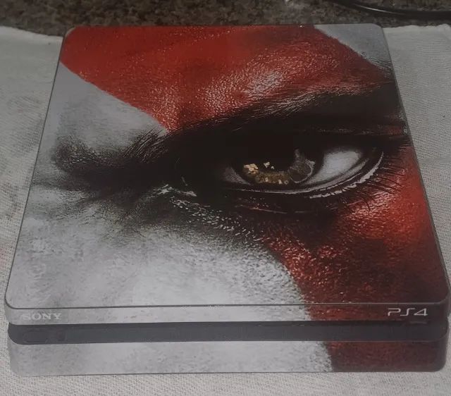 PlayStation 4 Slim