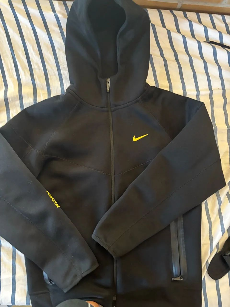 NIKE X NOCTA TECH FLEECE PRETA M 
