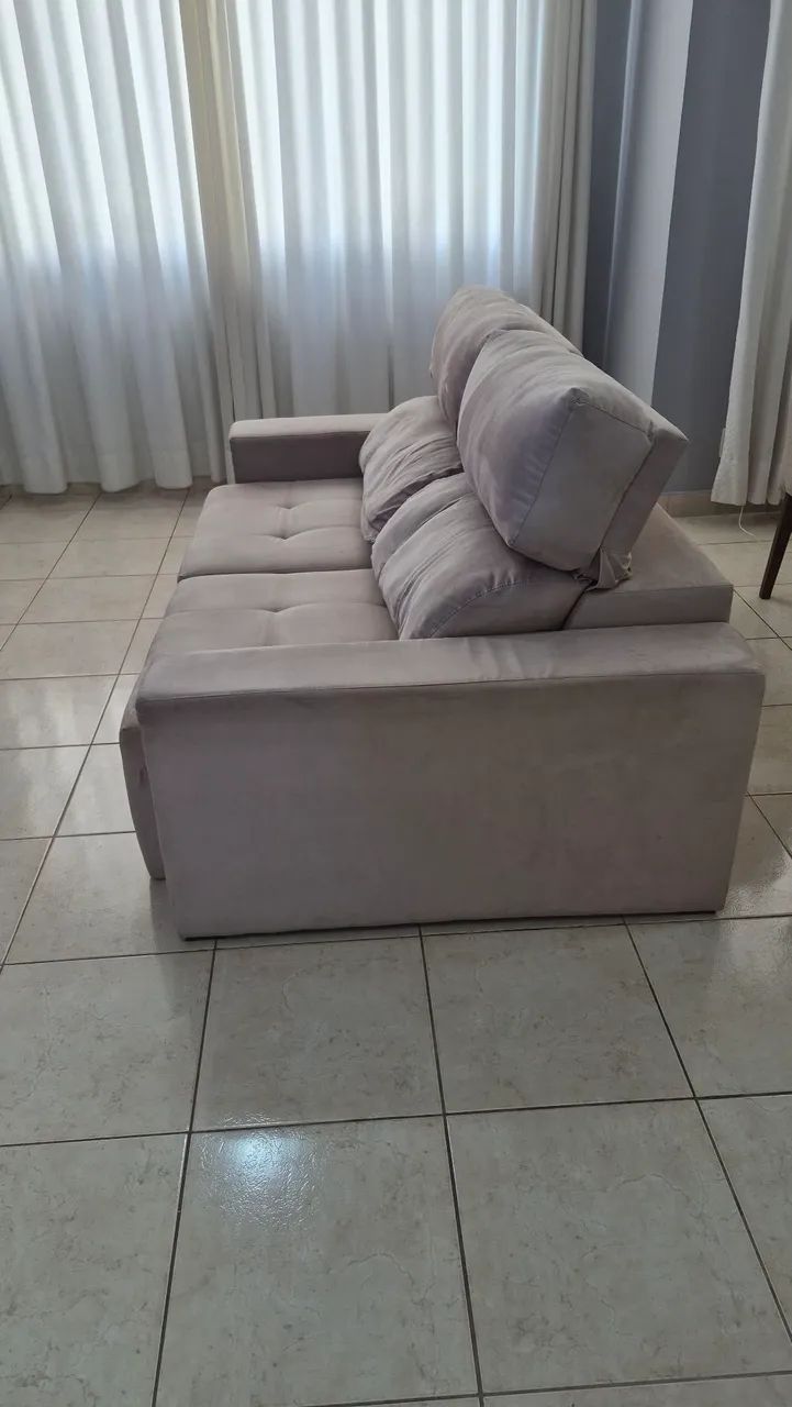 Sofá Retrátil Premium
