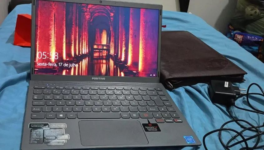 notbook positivo