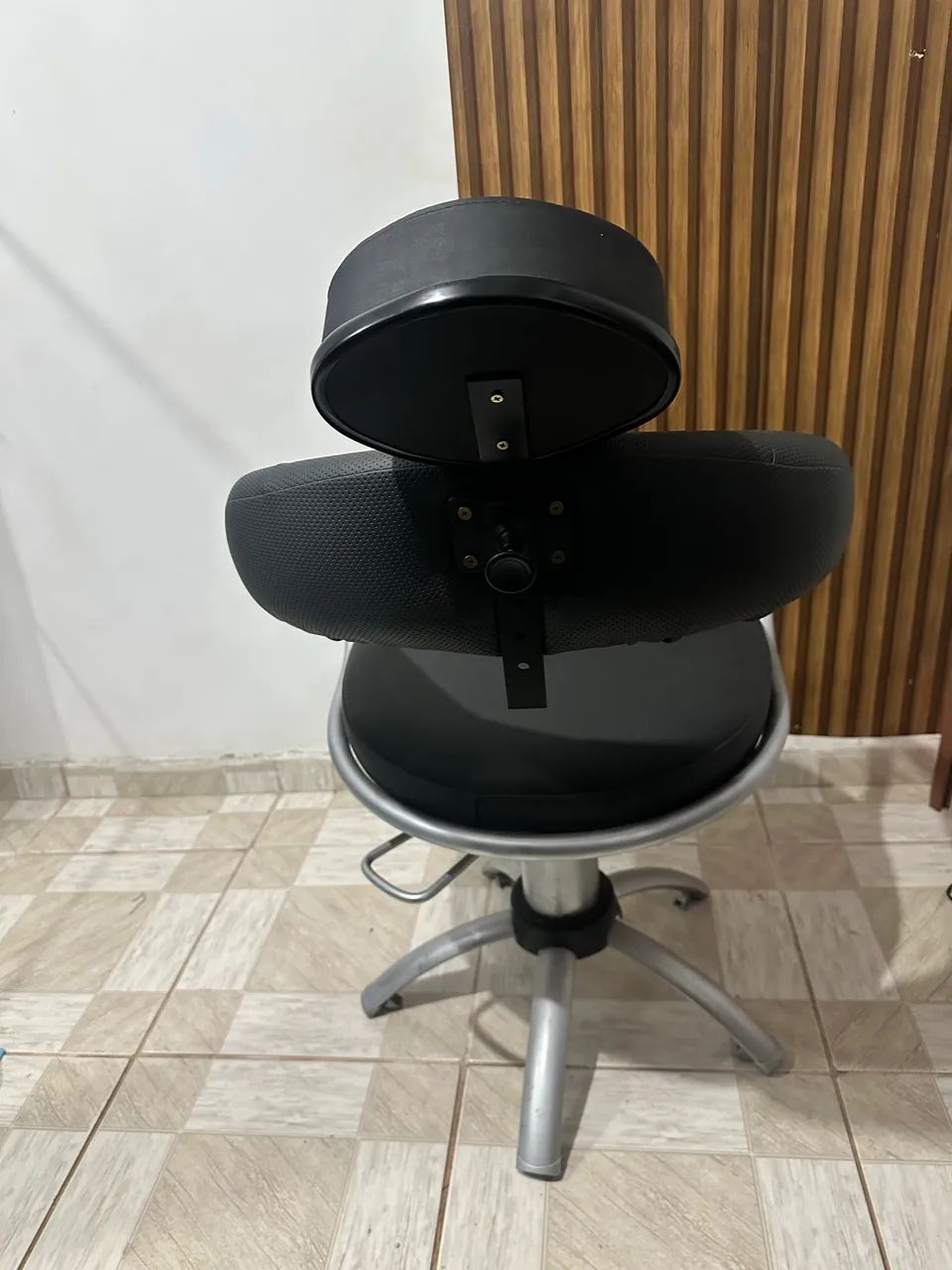 Cadeira de salão (barbeiro/cabeleireiro) - Foto 4