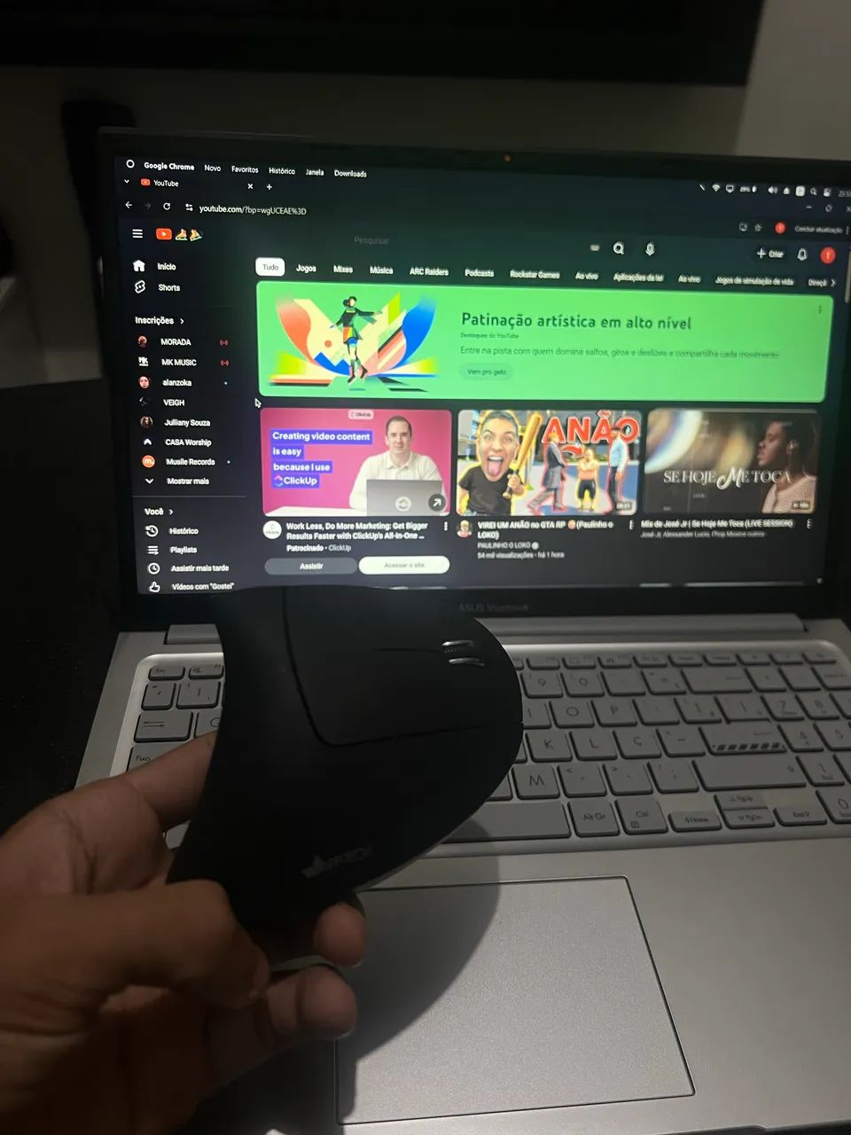 Notebook Asus i5 8 ram 512 SSD excelente - Foto 5