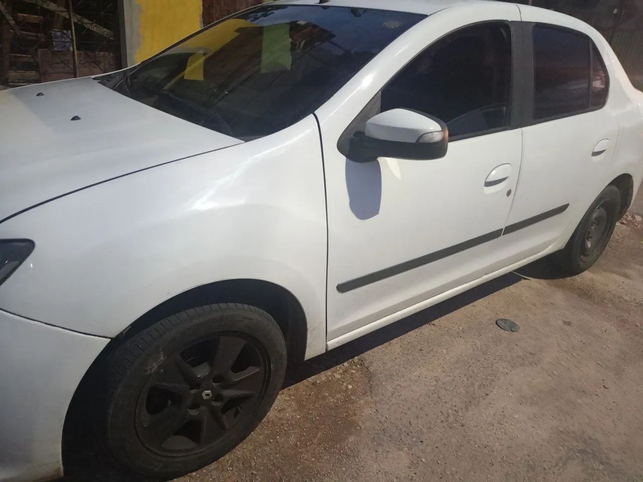 Renault Logan Expression Flex 1.0 12V 4P 2019 - Foto 4