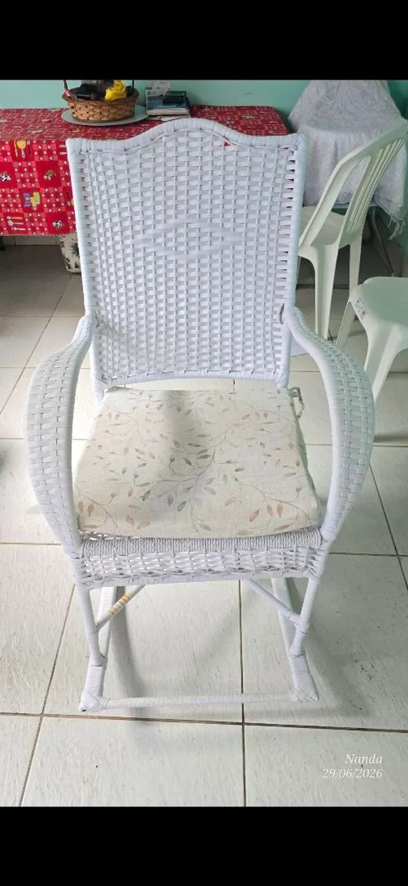 CADEIRA DE BALANÇO 
