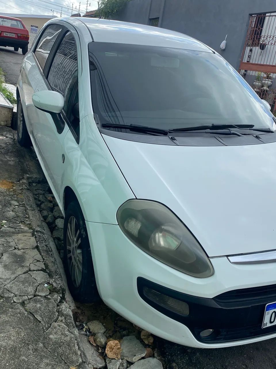 Fiat Punto Punto ATTRACTIVE 1.4 Fire Flex 8V 5p 2013