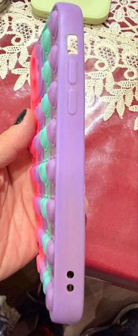 Capinha IPhone 12 ( normal ) corações  - Foto 4