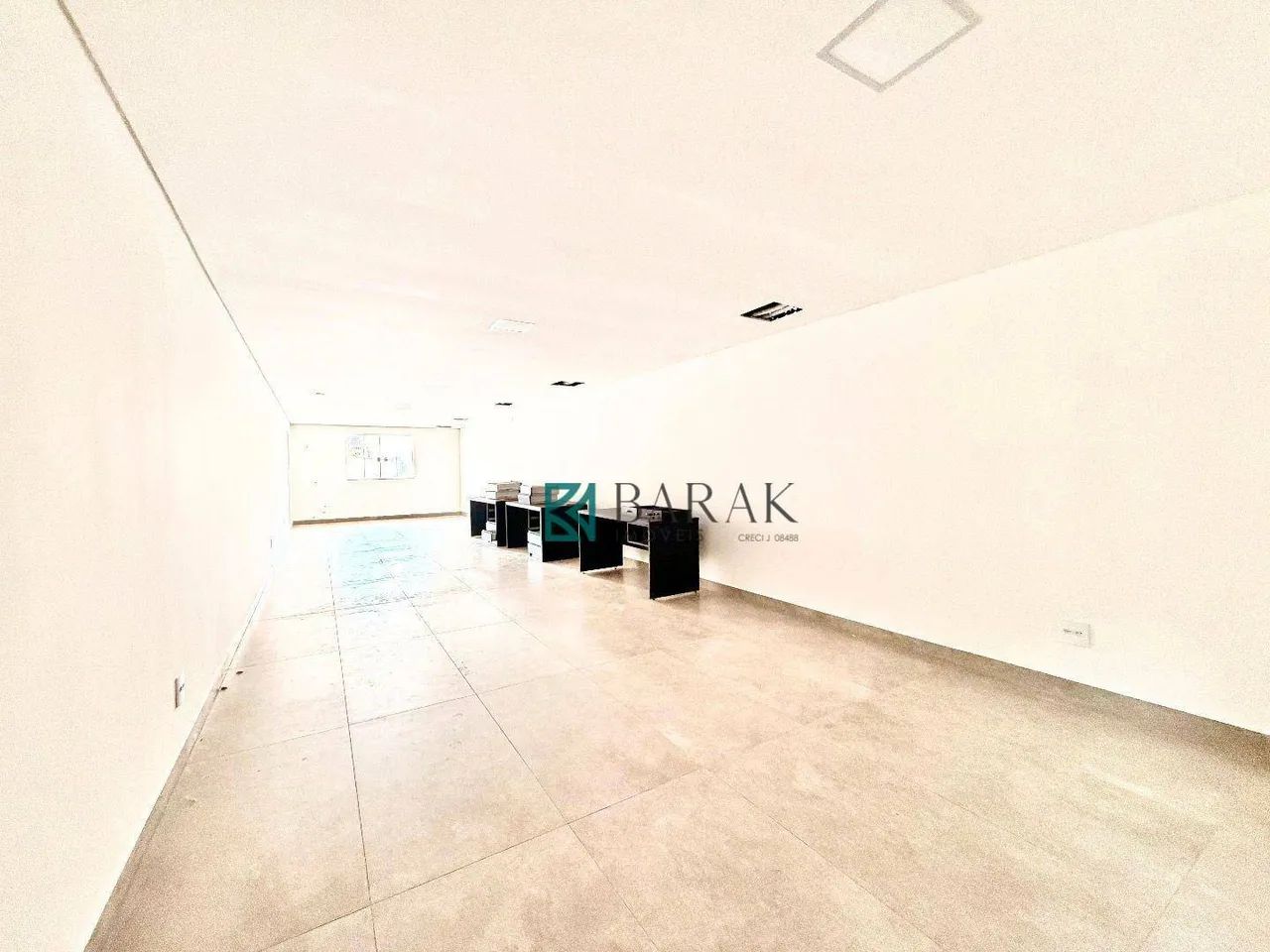 Sala para alugar, 60 m² por R$ 3.100/mês - Zona 03 - Maringá/PR - Foto 2