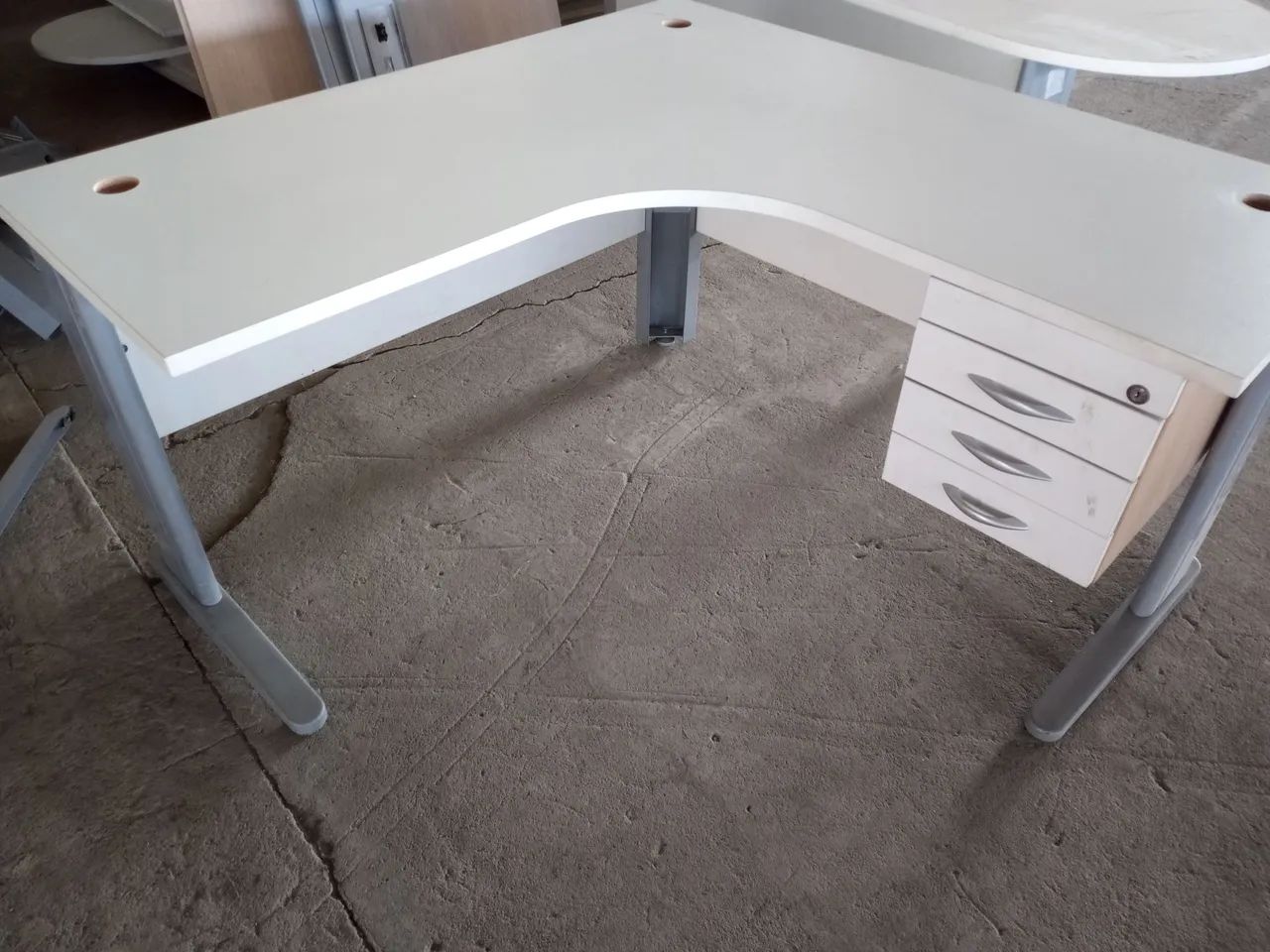 Mesa para escritório/ estudo