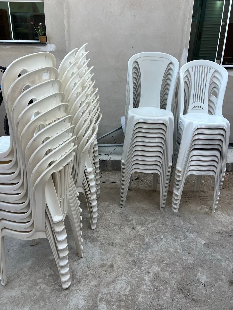 Cadeira de plástico  - Foto 2