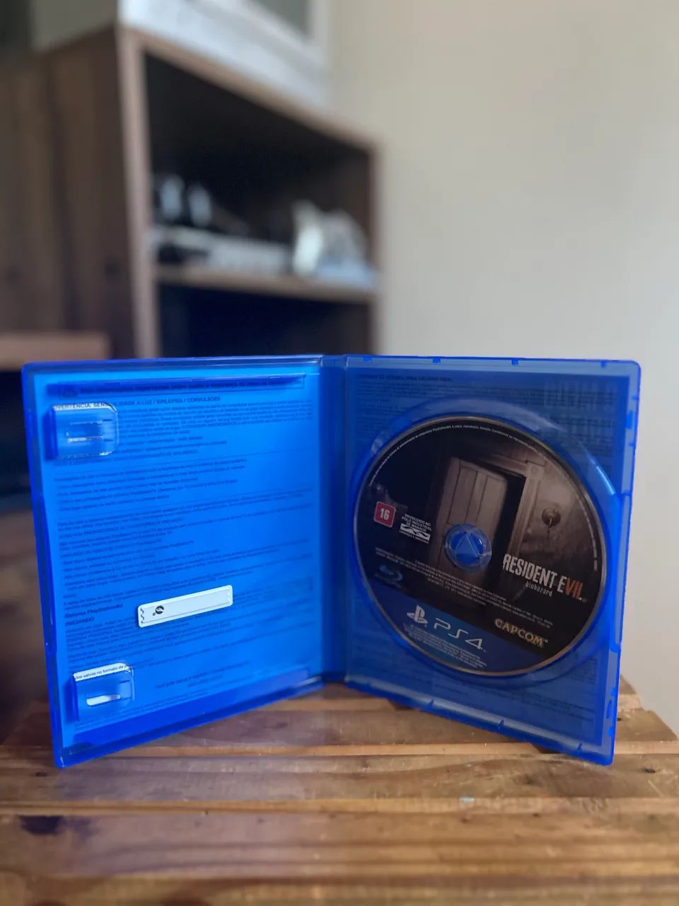 Resident Evil BioHazard PS4 - Foto 3