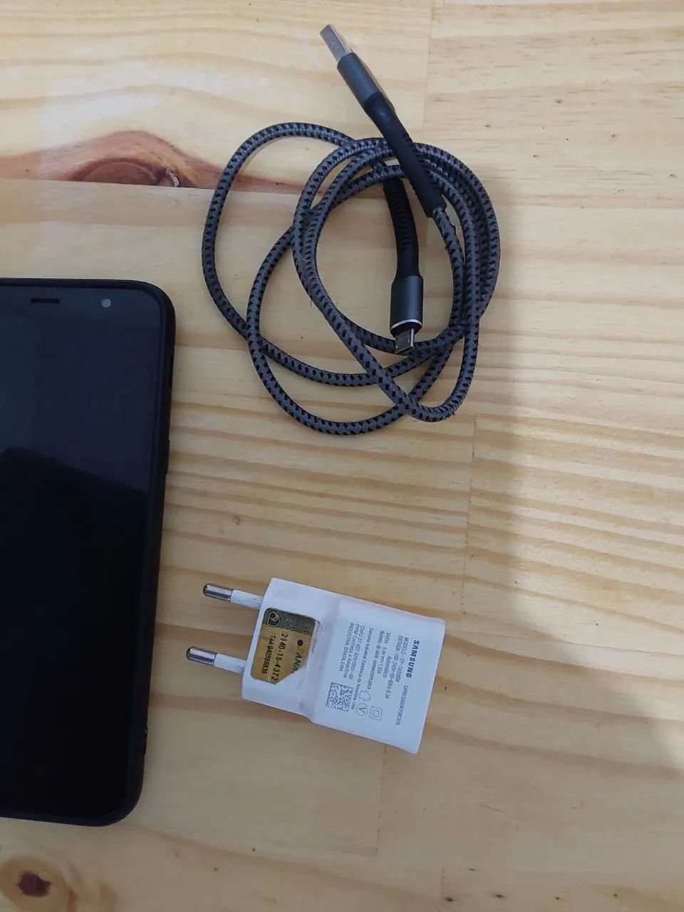 Celular Samsung j8 64gb perfeitas condições  - Foto 3