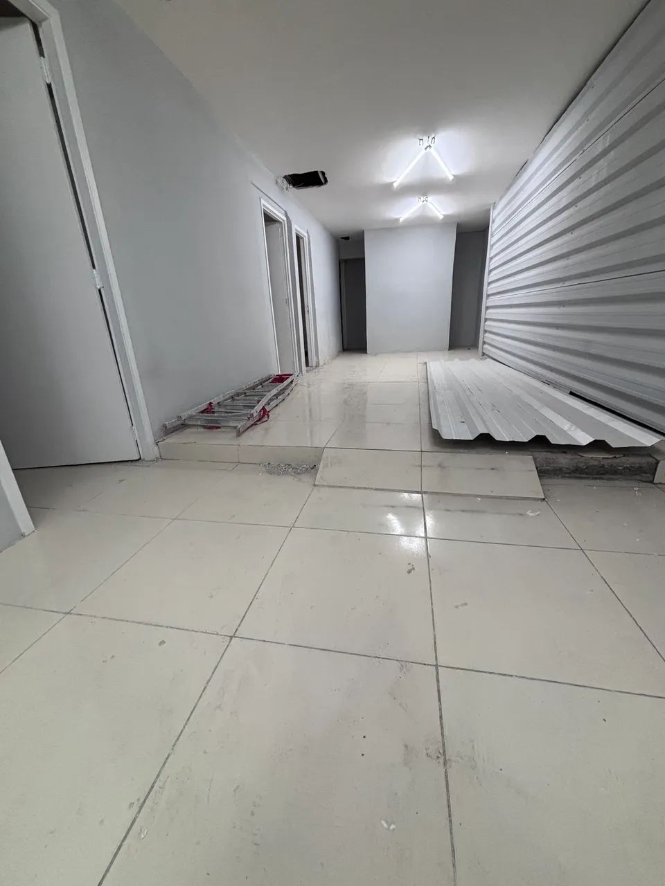 Alugo espaço comercial no espinheiro 130m2